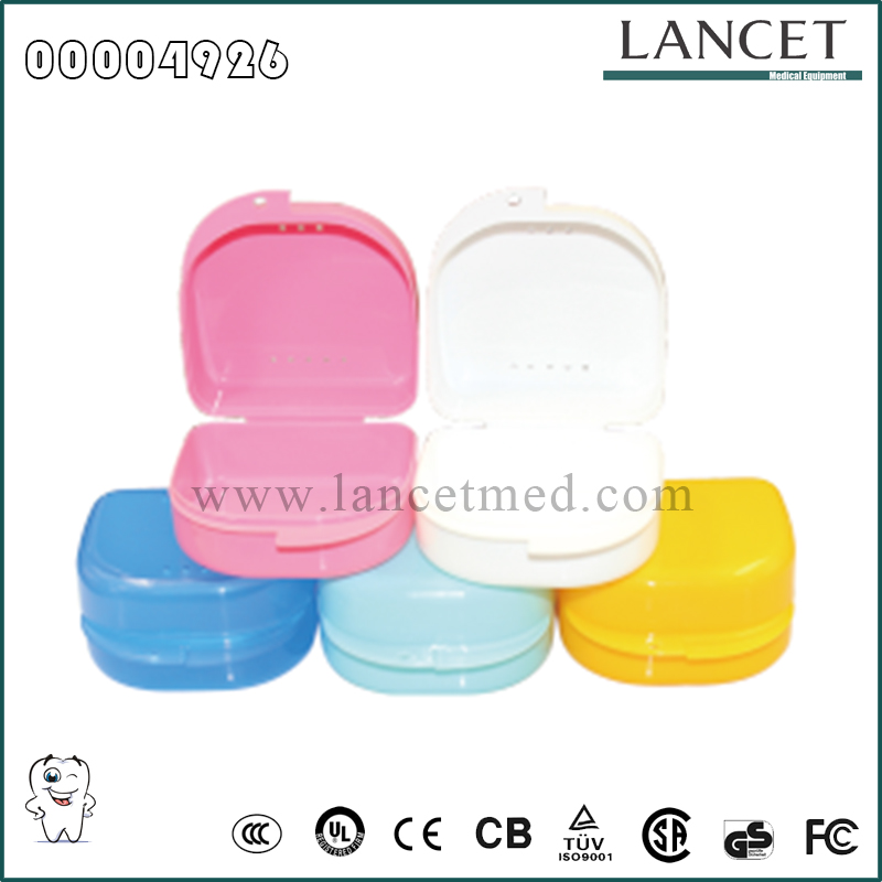 4926储牙盒 带孔大中开